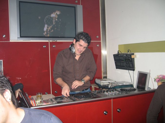 Ο DJ Nikos Markoglou στο Marush!