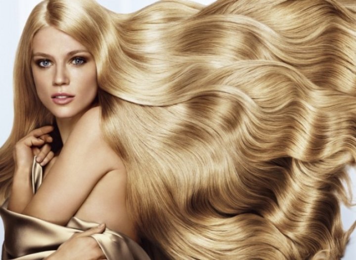 Mythic Oil Le Parfum: το νέο θαυματουργό άρωμα για τα μαλλιά και το σώμα μας